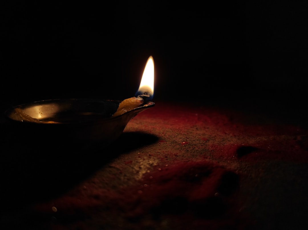 Discover the Best Uses for Lamp Oil in Your Home